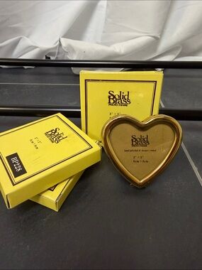 Solid brass photo frame Heart shaped in Gold new in box